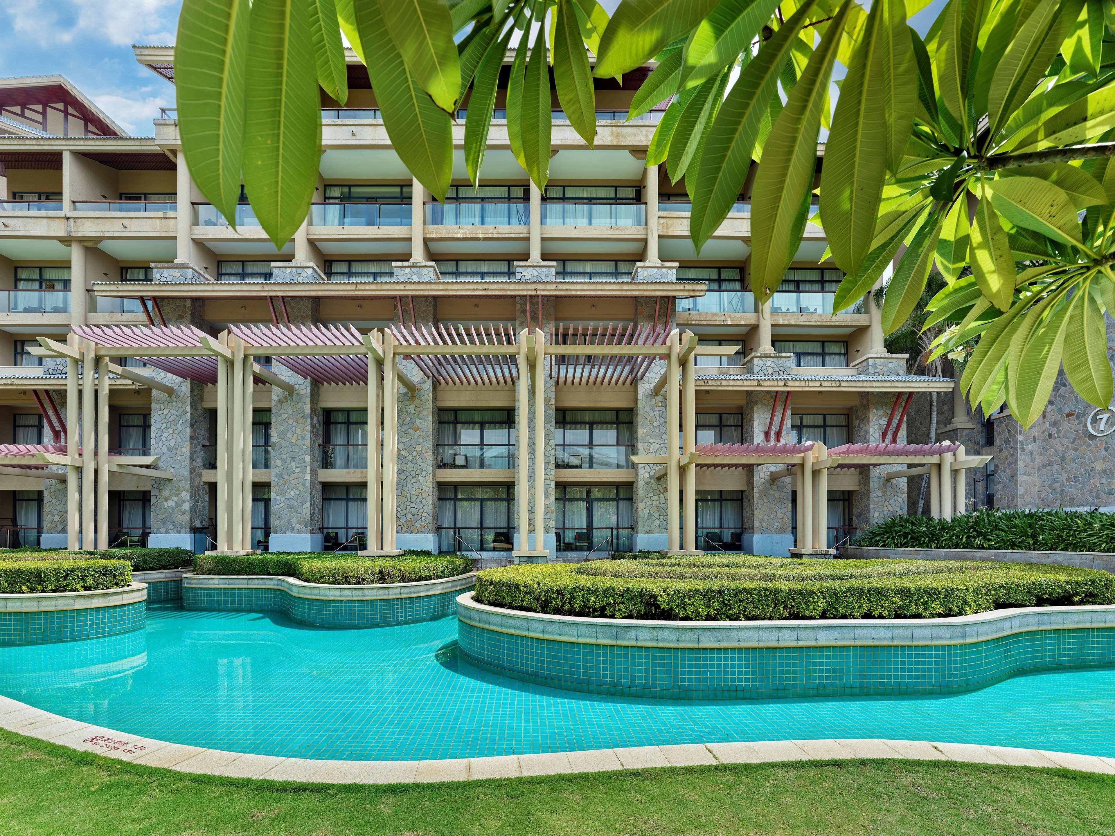 Hilton Sanya Yalong Bay Resort & Spa Exterior photo