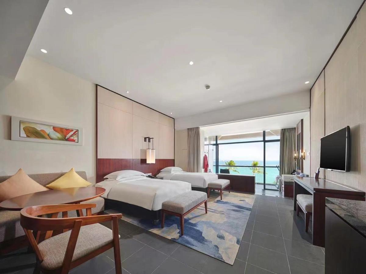 Hilton Sanya Yalong Bay Resort & Spa Exterior photo