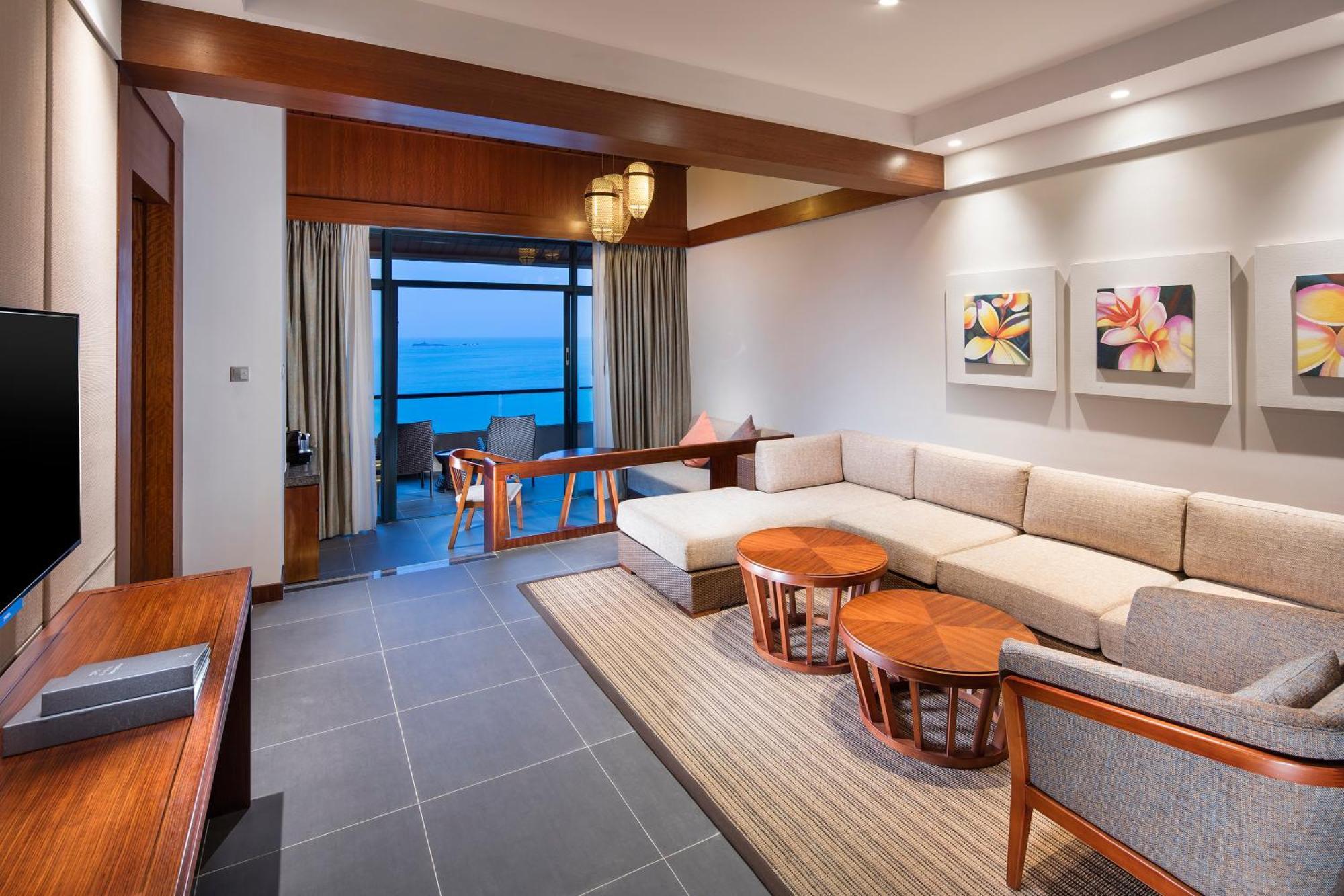 Hilton Sanya Yalong Bay Resort & Spa Exterior photo