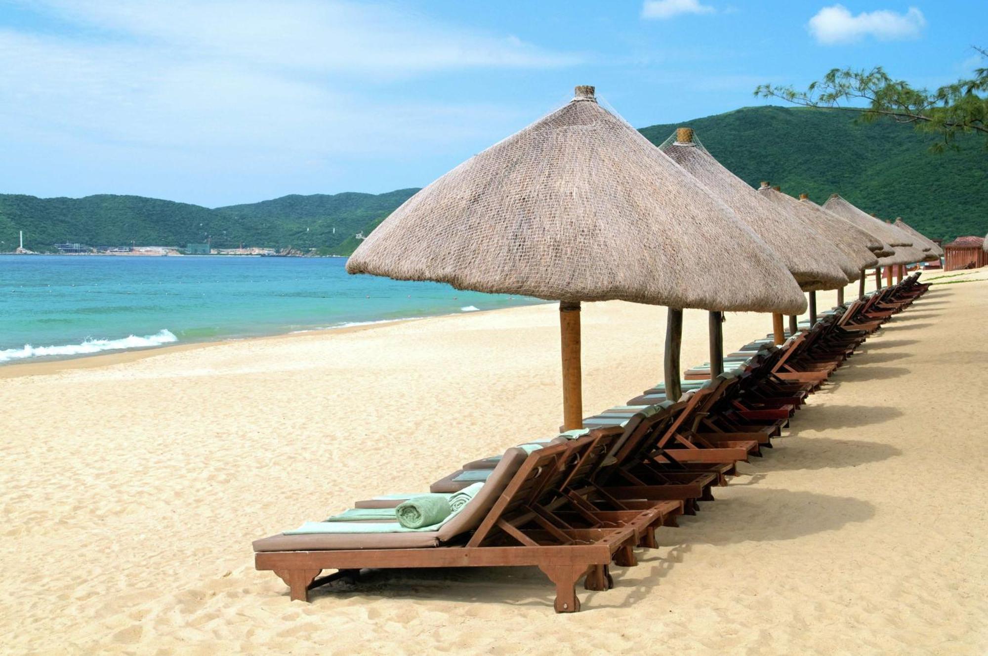 Hilton Sanya Yalong Bay Resort & Spa Exterior photo
