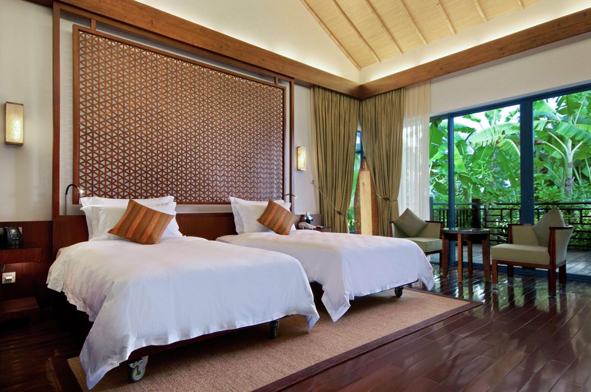 Hilton Sanya Yalong Bay Resort & Spa Exterior photo