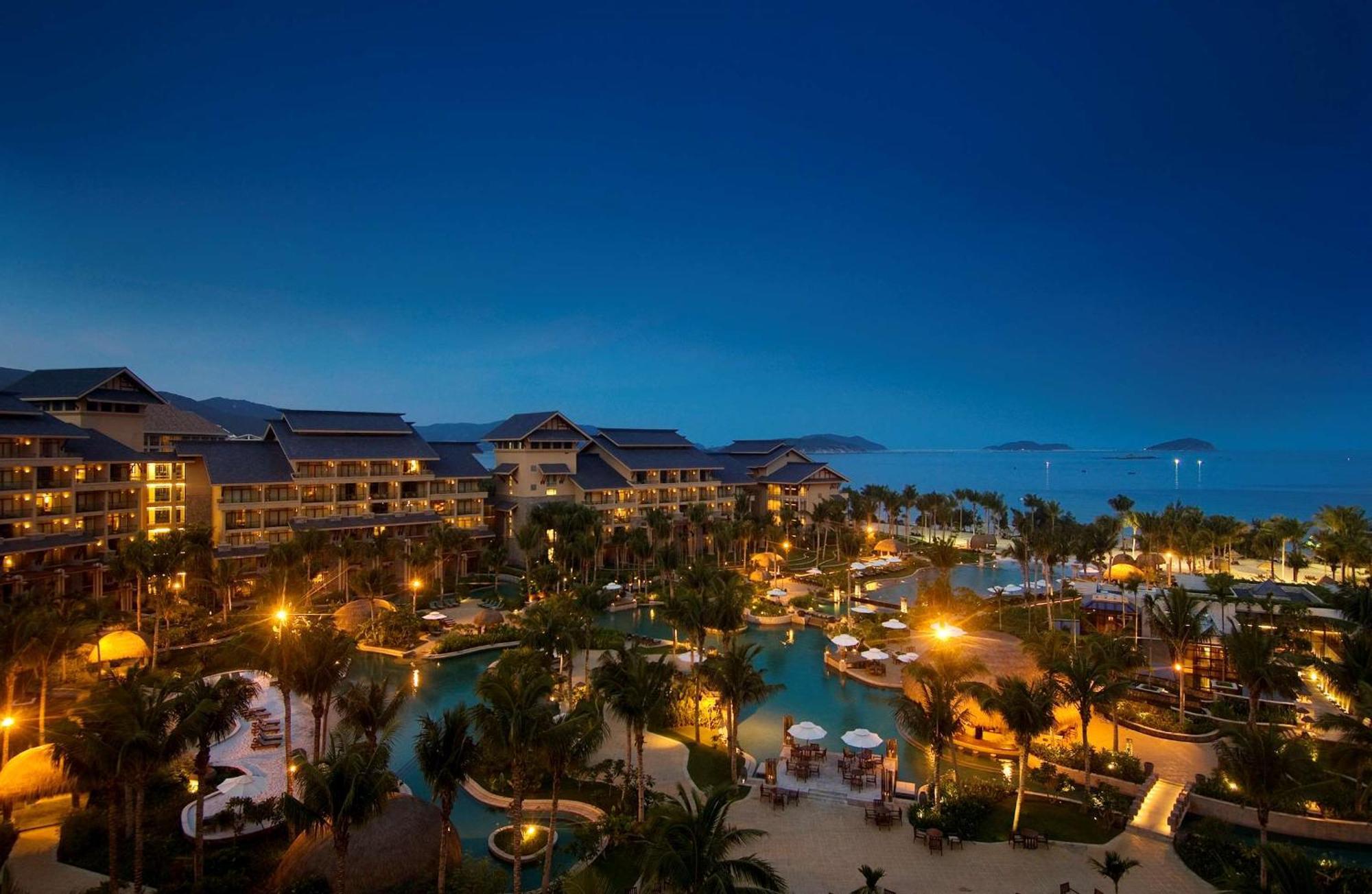 Hilton Sanya Yalong Bay Resort & Spa Exterior photo